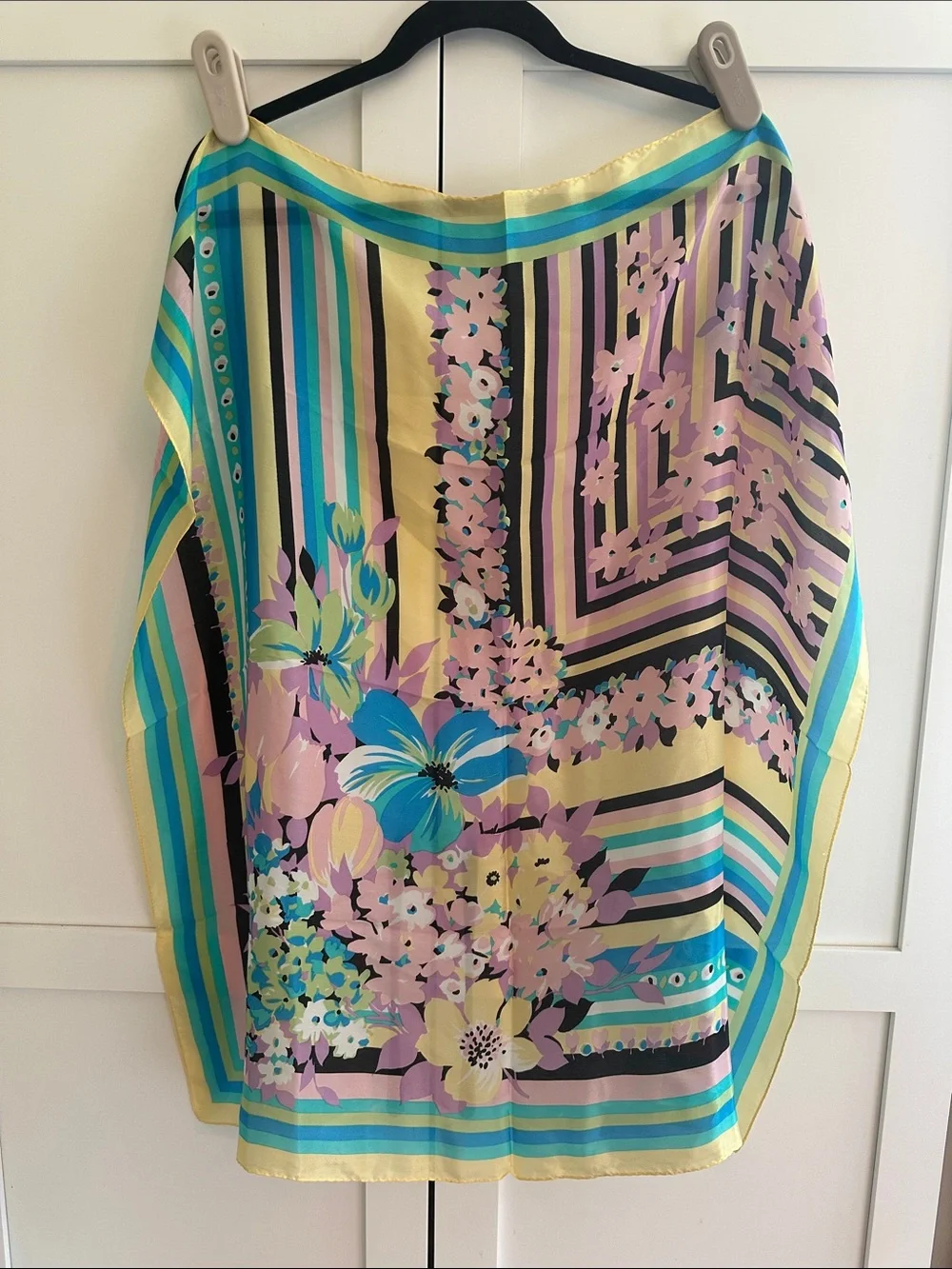 VINTAGE SILK SCARF BY HONEY